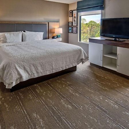 Hampton Inn & Suites Fort Myers Estero Esterno foto