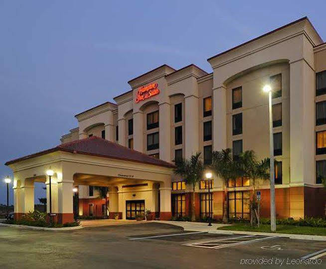 Hampton Inn & Suites Fort Myers Estero Esterno foto