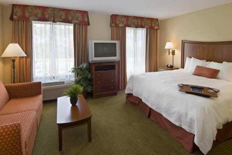 Hampton Inn & Suites Fort Myers Estero Esterno foto